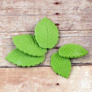Assorted Rose Leaves Green 1″ x 1.25″ 8 count