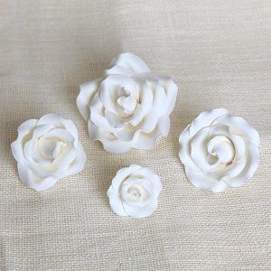 White Bloomed Garden Rose Mix Sizes 4 count