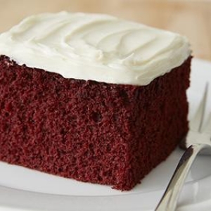 Pillsbury Bakers Plus Red Velvet Cake Mix 3 LB
