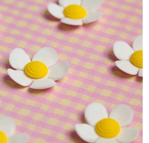 Medium Blossom White 1" 25 count