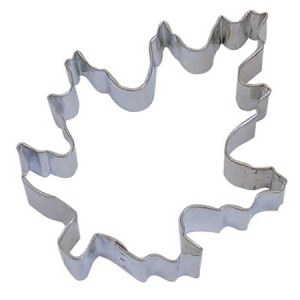 Oak Leaf Cookie Cutter 5″ Each