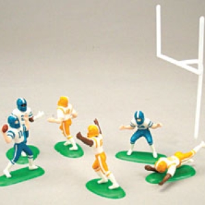 Football Players with Goalposts 5 1/2″ 7 piece Set