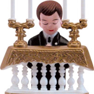 Communion Boy at Altar 3.5″ Each