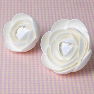 Glam Roses White 2.5″, 3.5″ 2 count