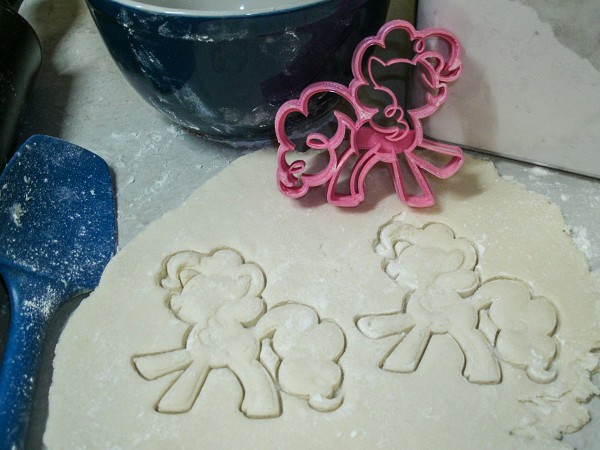 Pinkie Pie My Little Pony Cookie Cutter each - Image 2