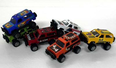 Monster Trucks assorted each