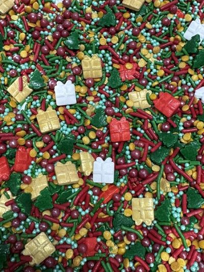 Under the Christmas Tree Sprinkle Mix 5 ounce