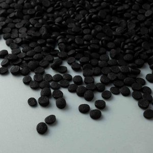 Black Small Dot Quins 5 ounce
